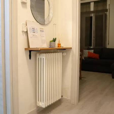 Апартаменты Bilocale Vicino Al Centro Di - Ristrutturato Di Recente! *